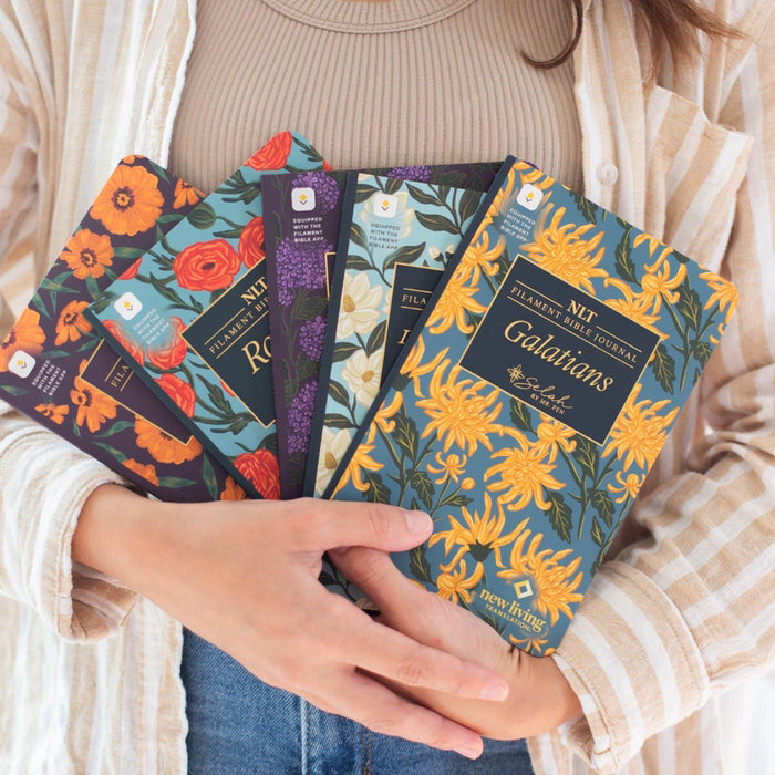 Selah NLT Filament Bible Journal Set