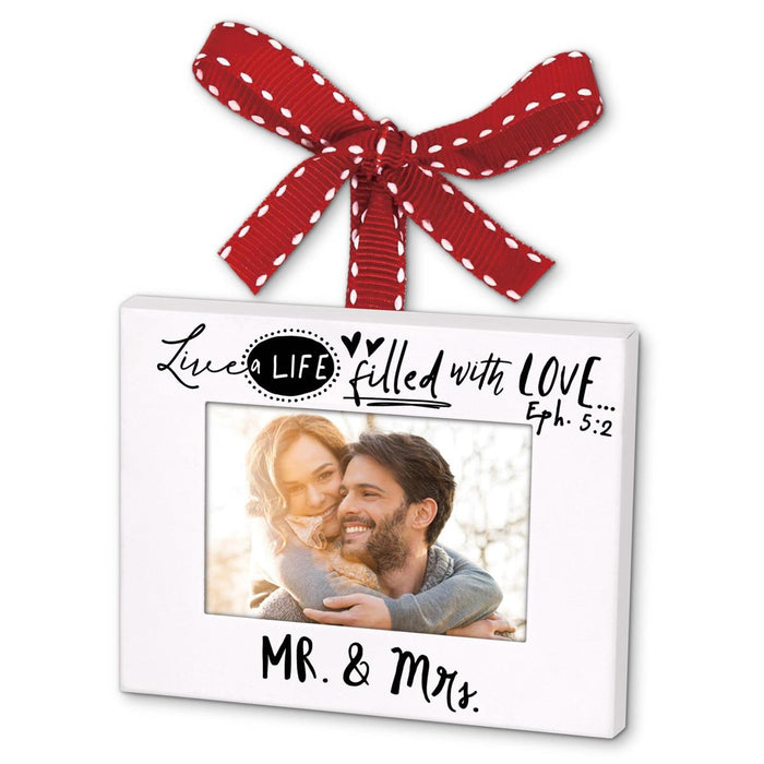 MR.&MRS. METAL SCRITPURE FRAME ORNAMENT