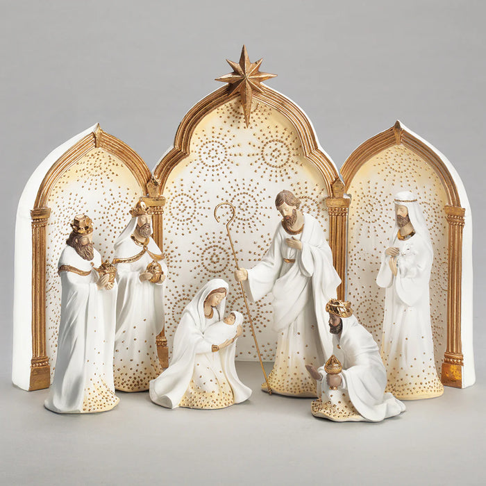 Gold Dot Nativity with Triptych Backdrop