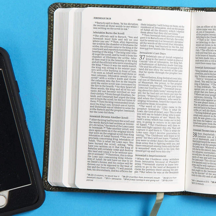 CSB ON THE GO SLATE BLUE COMPACT BIBLE