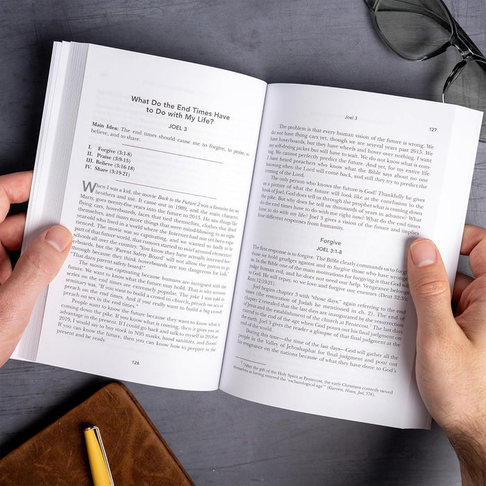 Exalting Jesus in Hosea, Joel, Amos, Obadiah (Christ-Centered Exposition Commentary)