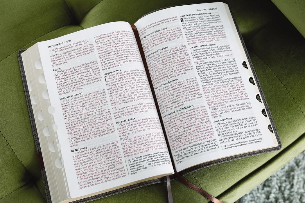 NIV, Thinline Bible, Large Print, Cloth Flexcover, Gray, Red Letter, Thumb Indexed, Comfort Print