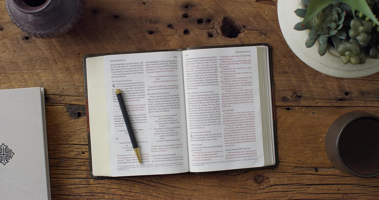 ESV Large Print Personal Size Bible, Red Letter (TruTone, Forest/Tan, Trail Design)