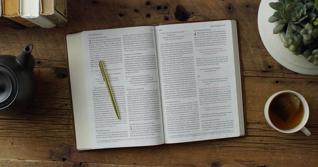 ESV Giant Print Thinline Bible, Red Letter, TruTone®, Deep Brown