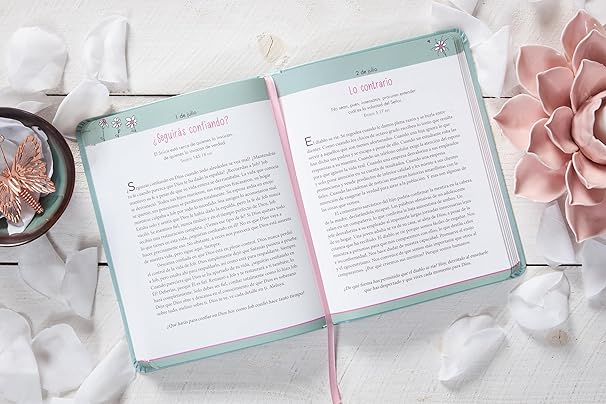 Confía En Dios Con Cada Aliento: 365 Devociones Diarias Para Mujeres - Morning Star Christian Bookstores