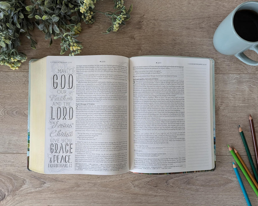 Inspire Bible Large Print NLT, LeatherLike, Floral Fields with Gold