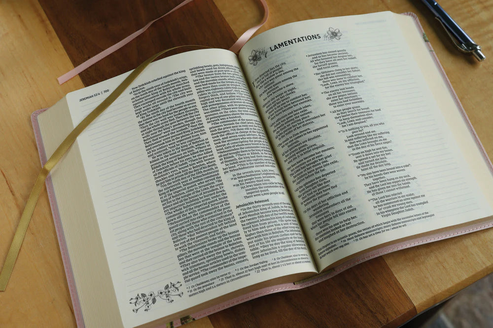 NIV Artisan Collection Bible, Leathersoft Blush Floral, Red Letter Edition