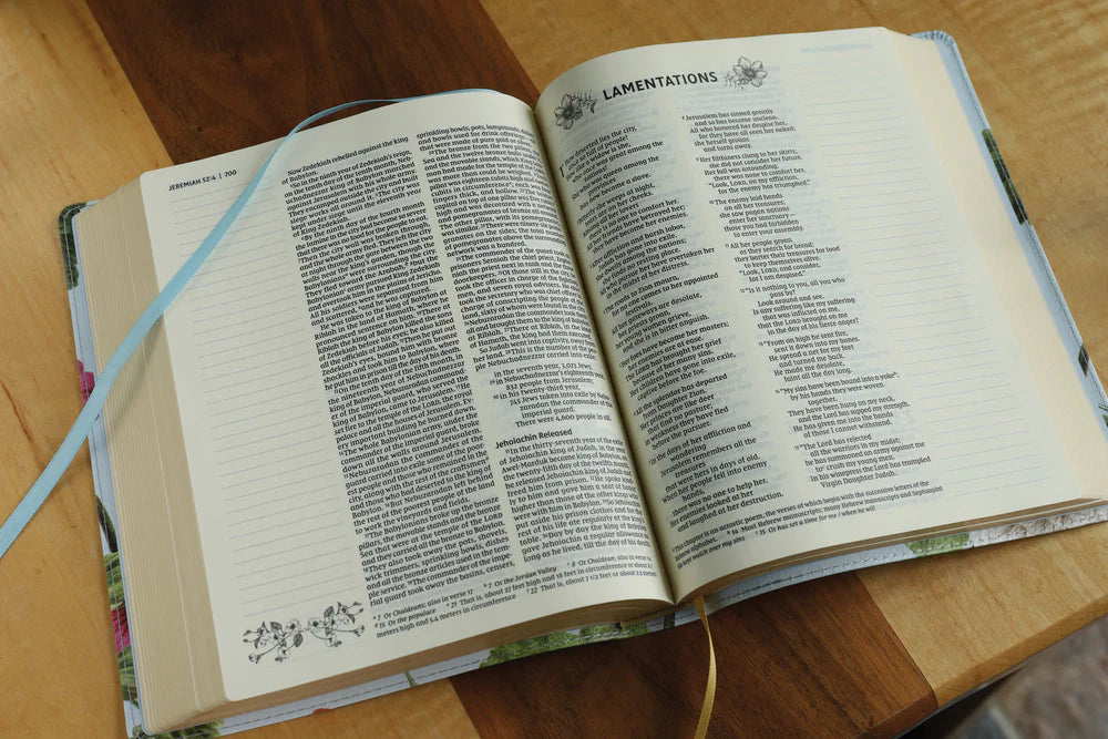 NIV Artisan Collection Bible Lthrsft Blue Floral Red Letter Edition