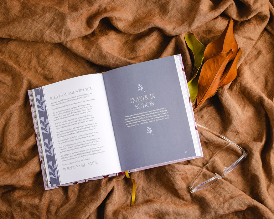 Come Close to Jesus: What to Pray When You Need the Lord to Still Your Thoughts, Calm Your Heart, and Guide Your Way - Lysa TerKeurst