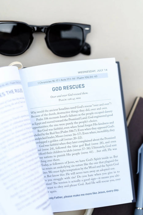 Daily Wisdom for Men 2027 Devotional Collection