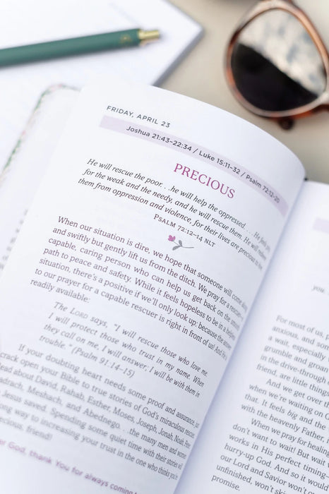 Daily Wisdom for Women 2027 Devotional Collection