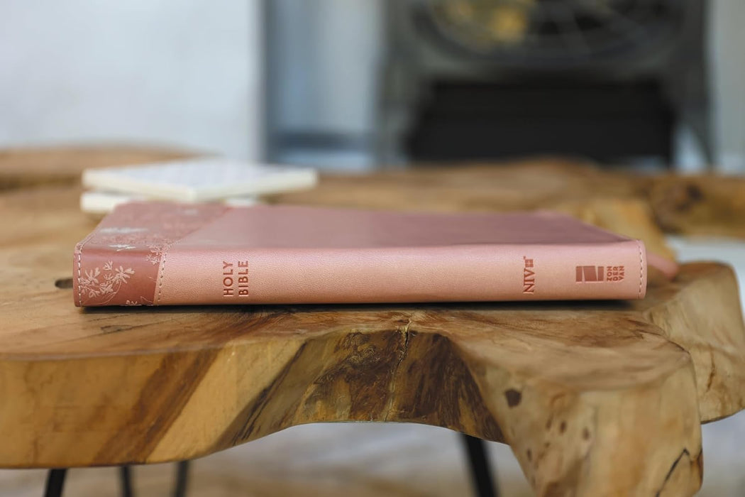NIV, Thinline Bible, Large Print, Leathersoft, Pink, Red Letter, Comfort Print